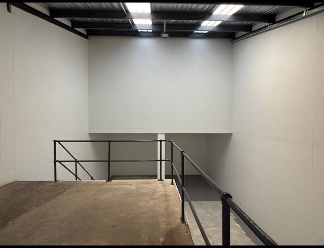 147M² WAREHOUSE FOR SALE IN BARBEQUE DOWNS